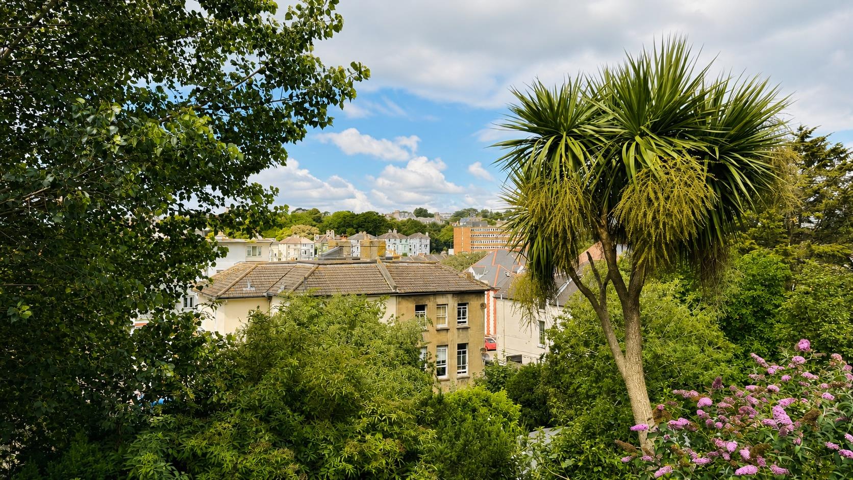 2 bed property in Church Road, St. Leonards-On-Sea